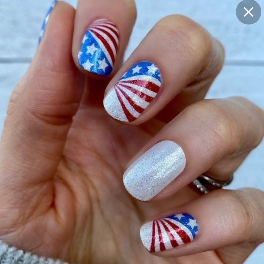 *Retired* Color Street: American Dream | Fourth of July Patriotic America Red - Picture 2 of 16